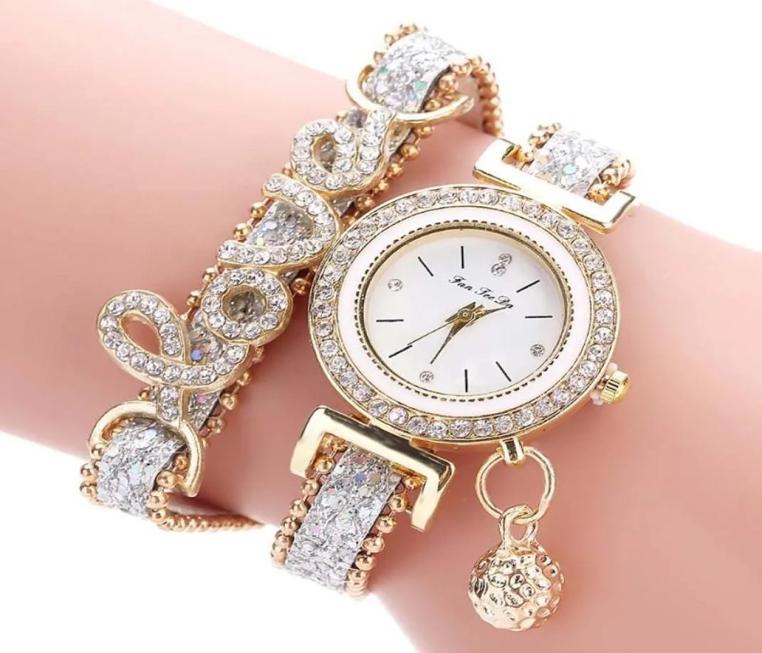 Montre-bracelets Bracelet multicouche Bracelet Quartz Watch Alloy Crystal Love Lettre