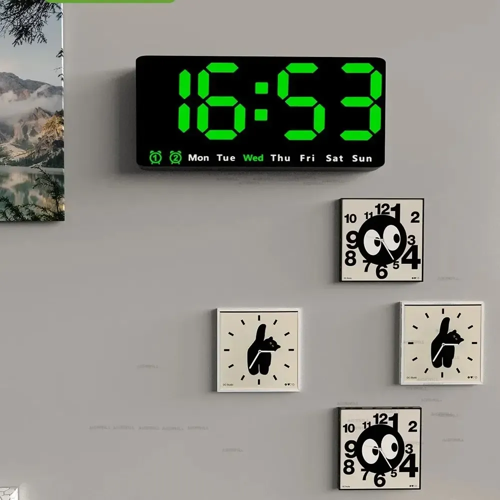 クロックデートテンペチュア2アラーム付きの大きなカラフルなLEDデジタル目覚まし時計