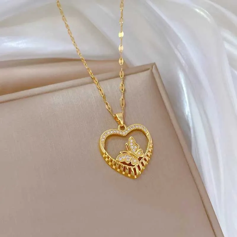 Collane con ciondolo Collana con farfalla cava micro-incastonata alla moda e squisita Classico amore animale Acciaio inossidabile_voghion.com