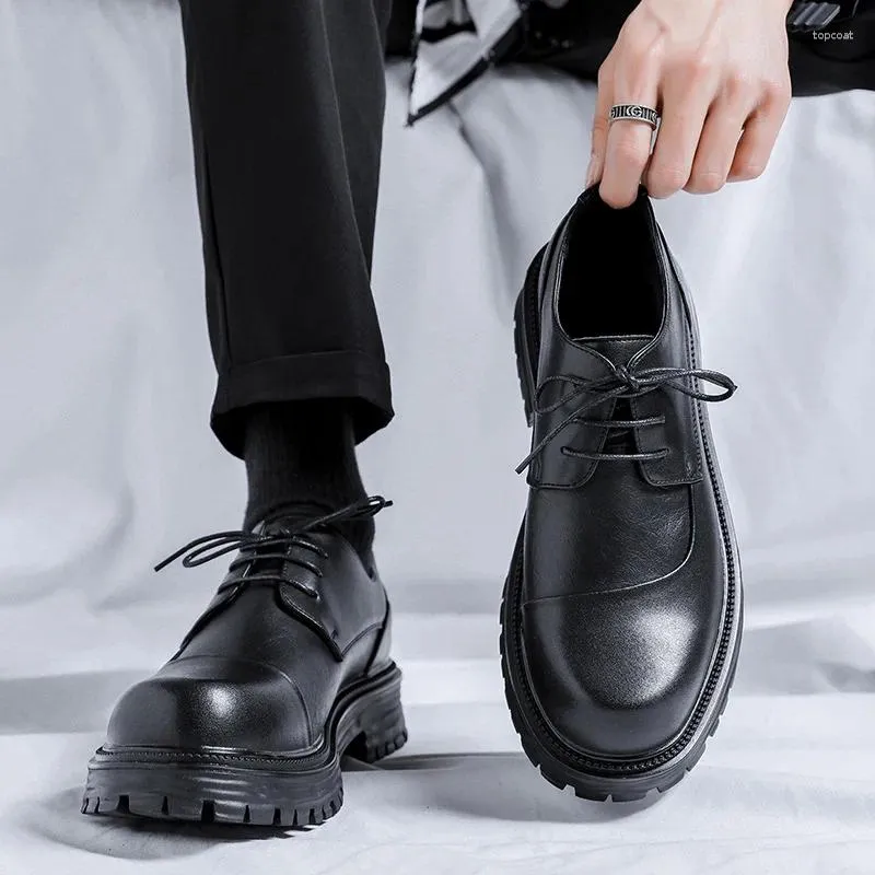 Casual Shoes Men Business Office Formal Dress Lace-Up äkta läder Derby Shoe Black Platform Sneakers Gentleman Footwear Mans