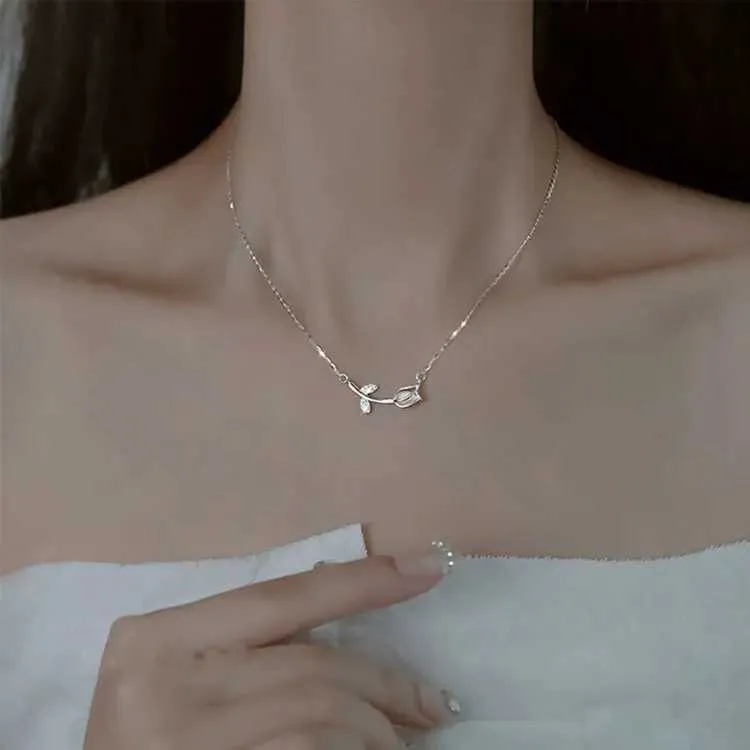 Coliere cu pandantiv, colier lalea la modă, doamne, nișă ușoară, high-end, lanț clavicular, prietene, blând, zână aer_voghion.com