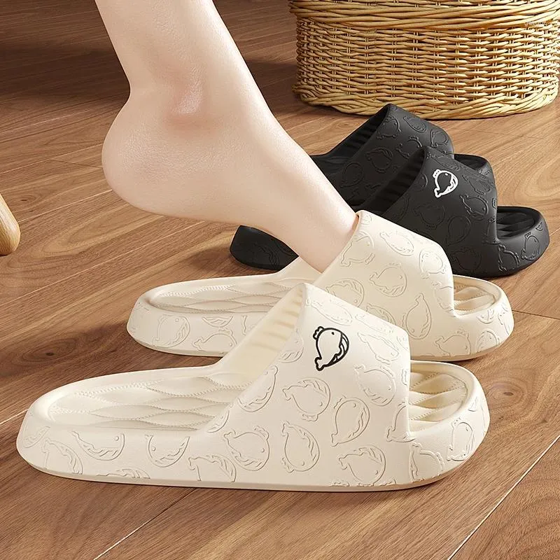 Slippers Femme Summer Cartoon Whale Imprimé salle de bain Sondage non glissant les tongs intérieurs dames pour hommes Chaussures à l'extérieur des sandales de plage