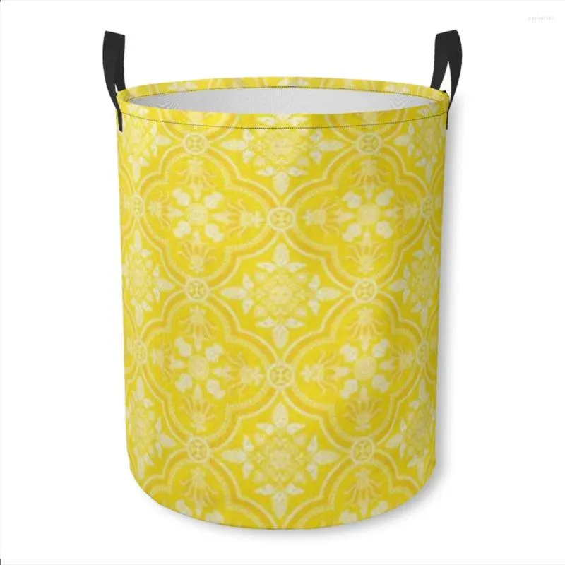 Sacchetti di lavanderia cesto giallo carta su scrapbook_com tessuto che si muove pieghevole sporco