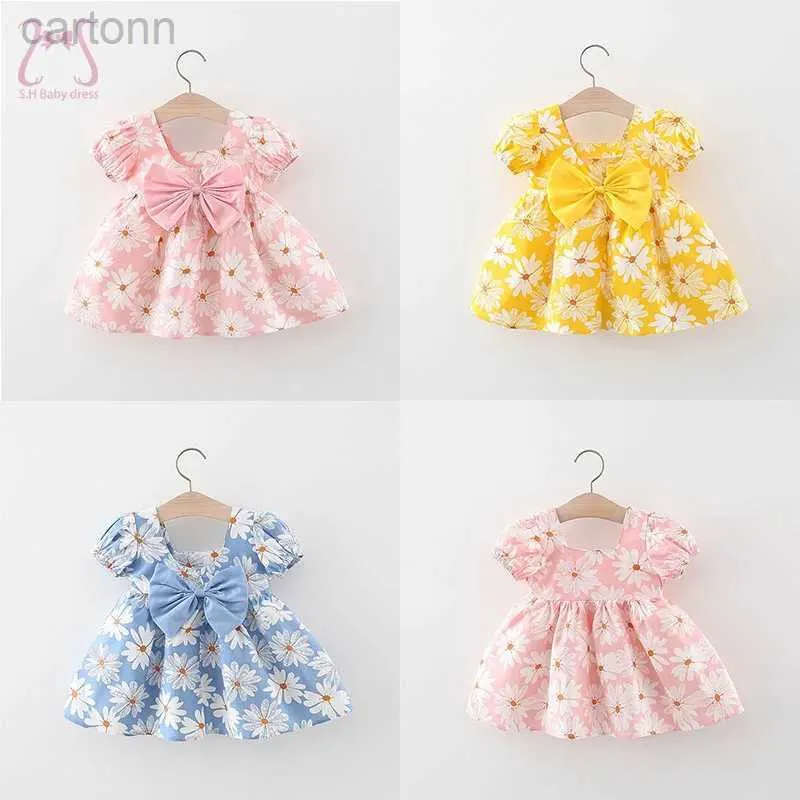 Flickas klänningar söta baby flickor klänningar blommor puff ärm barn kläd sommar mode båge småbarn tunna barn kostym 0 till 3 år D240425