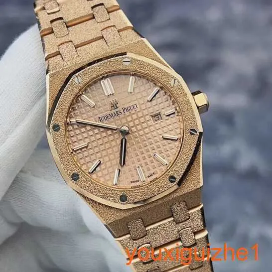 AP Orologio da polso senza tempo Royal Oak Series 67653or Hammer Gold Craft comunemente noto come Gold Gold Gold più brillante Womens Orologio da donna Accurata