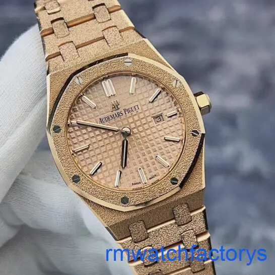 AP Athleisure Wrist Saat Royal Oak Serisi 67653or Hammer Gold Craft Genellikle Frost Gold olarak bilinen daha parlak kuvars kadınlar izle doğru zamanlama