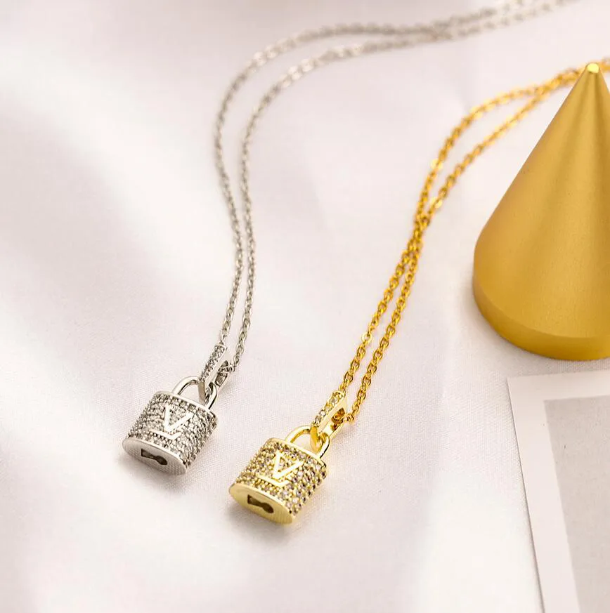 Luxury Designer Lock Pendante Collier Chaîne Crystal 18K Gold plaqué 925 Pendants en acier inoxydable plaqué en argent