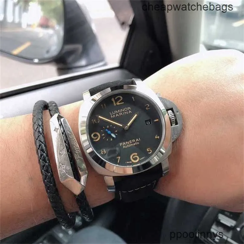 Panerei Luxury Wrist Wrists submersibles Watchs Swiss Technology Swiss Mouvement automatique Sapphire Miroir 44 mm Importé Cow Hide Watchband Brand Italie Sport W