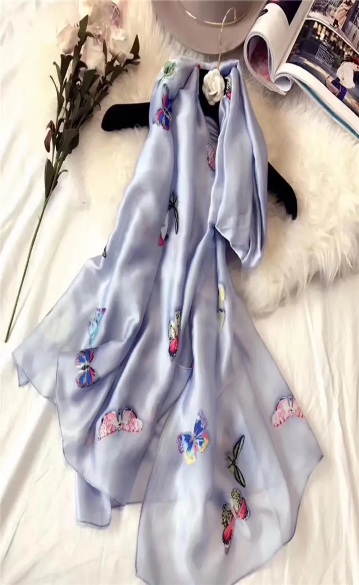 202 1 Springsummer New Silk Scarves Ladies Fashion Allaround 스카프 선 스크린 비치 타월 사무실 에어컨 룸 Shawl2491116