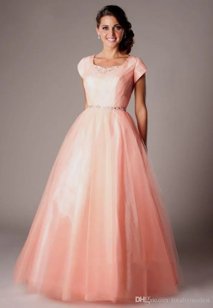 Coral Long Aline Modest Prom Dresses With Cap Sleeves Golvlängd Kristaller Tulle tonåringar High School Modest Evening Prom -klänningar Che3573924