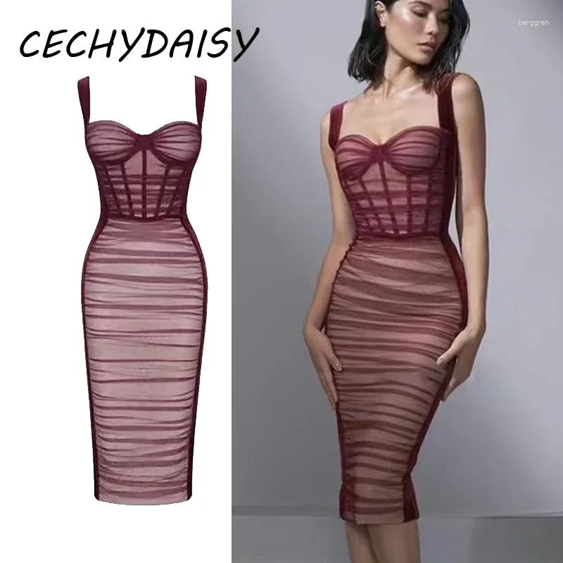 Casual Dresses Sexy Spaghetti Strap Dress Women Sleeveless Mest Pleated Thailand Style Beach Chic Red Black Party Club Bodycon Vestidos