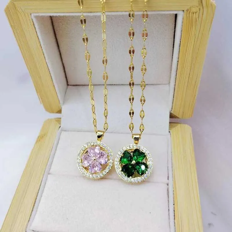 Green Flower Clover Pendant Necklace Vintage Style Gift_voghion.com
