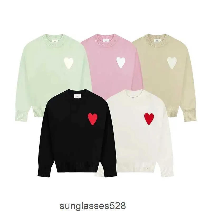 Pulls unisex Designer Amis Sweater Hommes Femmes coréennes Modèle de coeur Sweetwear à couches de cou rond