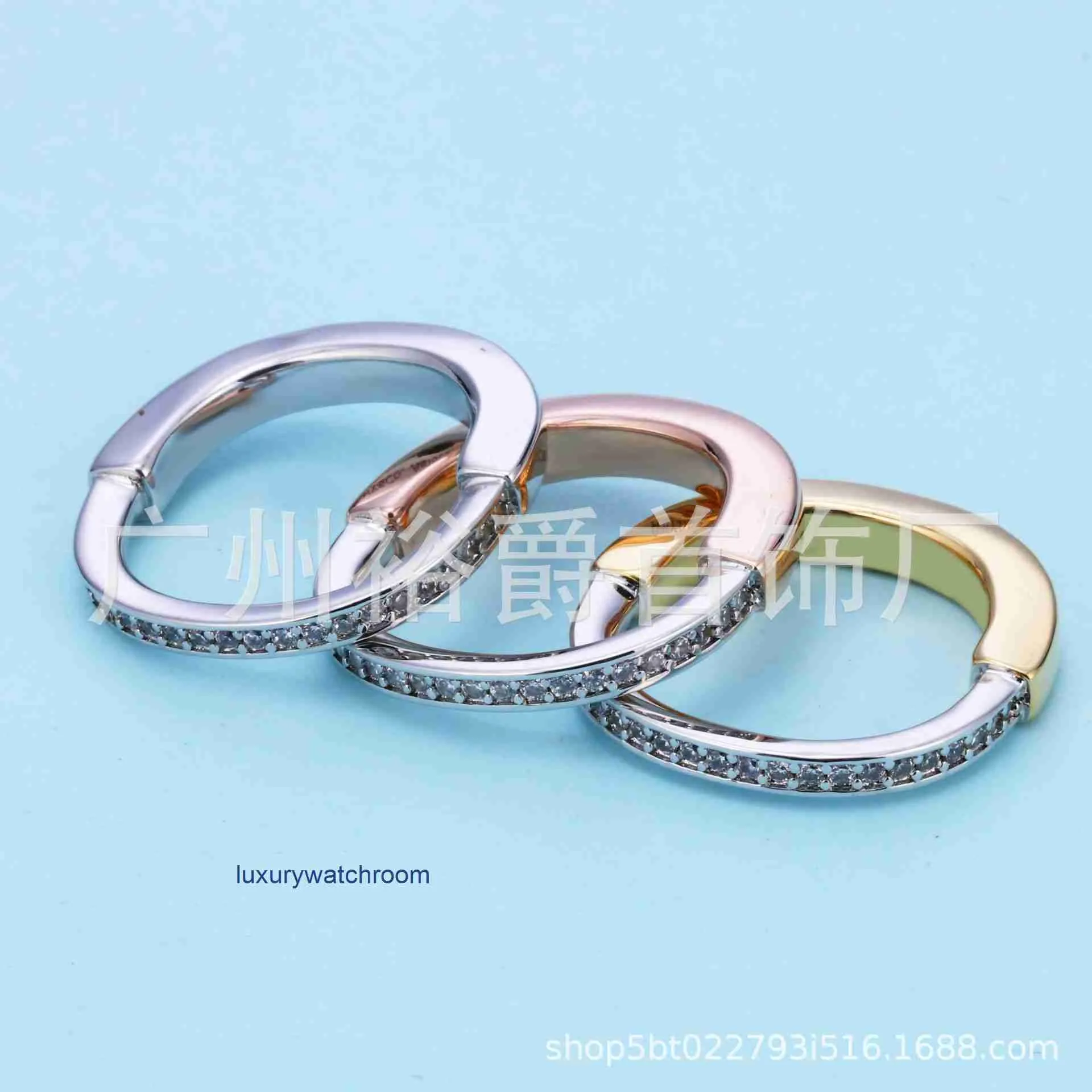 Women Band Tiifeany Ring smycken Nytt lås färgglad split lås för med platina plätering av 18k guld personligt modehandstycke