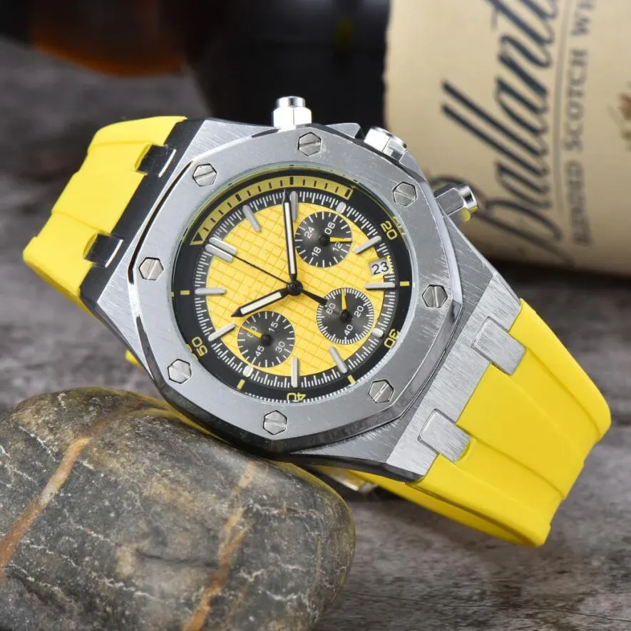 Mens Watch Designer فاخرة عالية الجودة A P Quartz Watches Oak Hexagon Bezel Man Lady Wristwatch Wristwatch Slendar Rubber Strap Sports Wristwatches All Dial Work P132