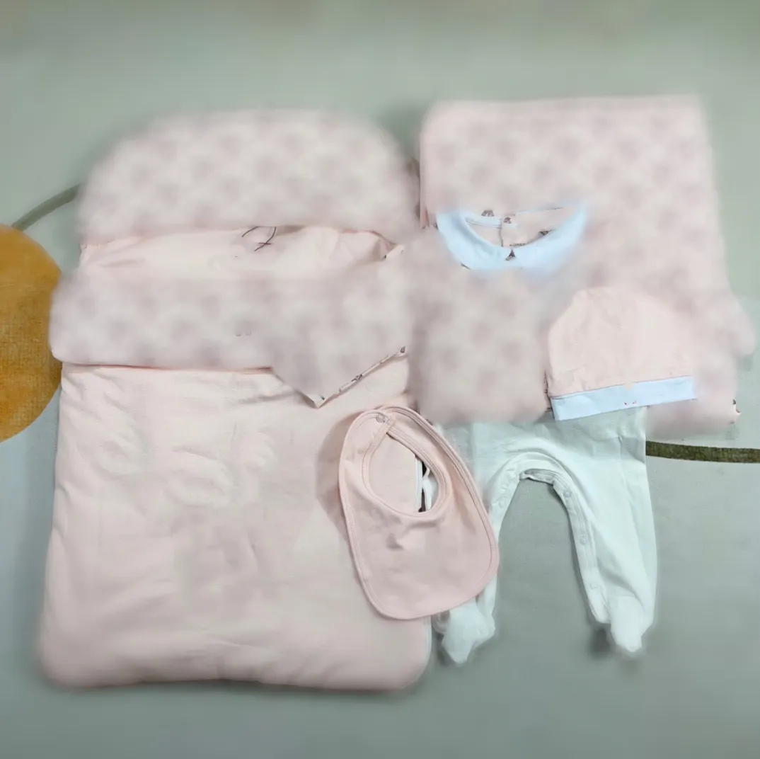 Roupa de Branco de Banco de Donorma Autumn e Inverno Roupas Baby Macacão Espumado Calor Recém -nascido Baby Mumpsuit Novo Jacsão Infantil Conjunto de 5 Peças022