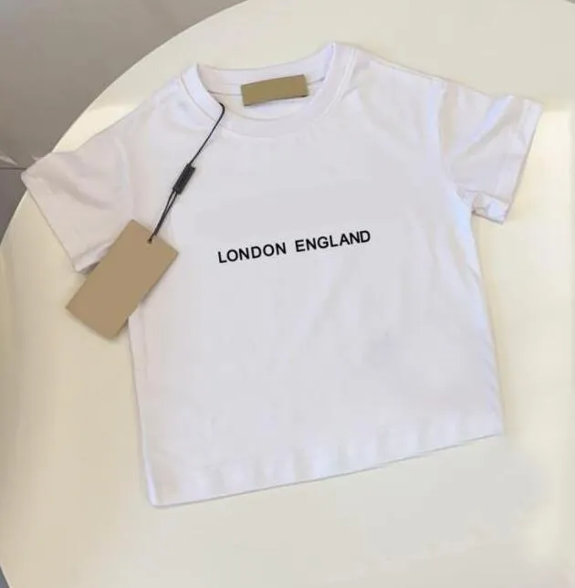 2024 Baby T Roomts Boy Girl футболки короткие брюки Летнее письмо Kide Tees Tops Fashion Boys Thirts Shorts Размер 90-150см