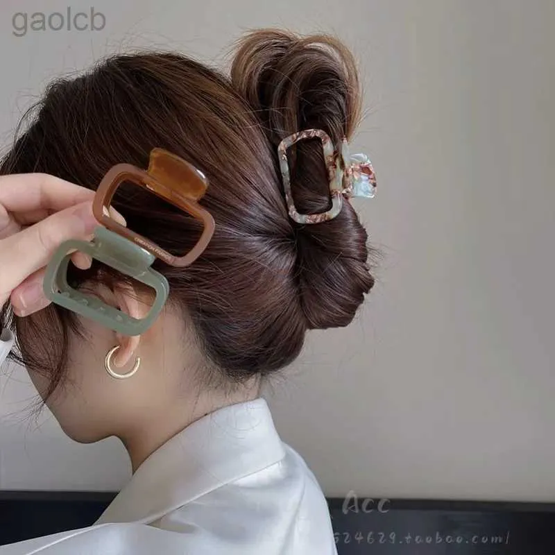 Hårklämmor Barrettes Nya retro ihåliga acetat Grab Clip Elegant Korean Crab Ponytail Braid Grab Clip Accessories for Girls Jewelry Gifts 240426