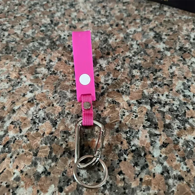 LU Keychain Pendant Clothing Decoration Högkvalitativ pendel silikon bergspänne påsar tillbehör
