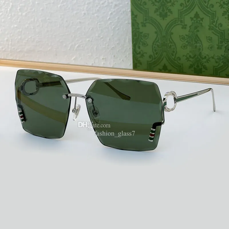 Metal frame sunglasses for women oversized square full frame  display picture 3
