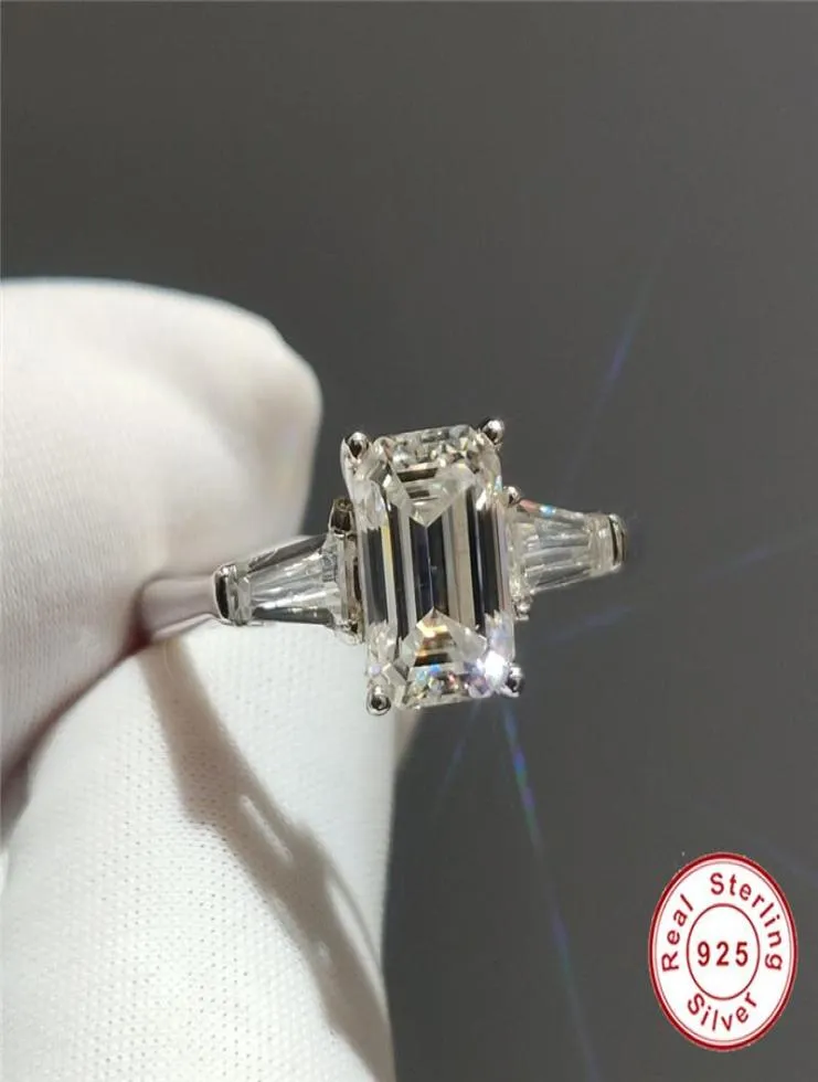 Pierścienie klastra Geoki 925 Srebrne Szmaragd Cut 1-2 Ct Pokrywanie diamentów Testcolor VVS1 MOSSANITE WEDLID Pierścień Kobieta luksusowa biżuteria GI1801145