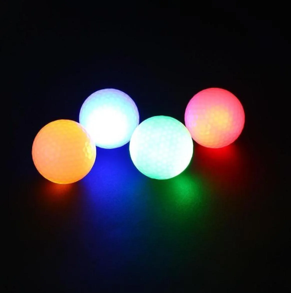 In tutto 2 pcs Night Tracker lampeggiante pallo da golf a LED Golfing elettronico4575239