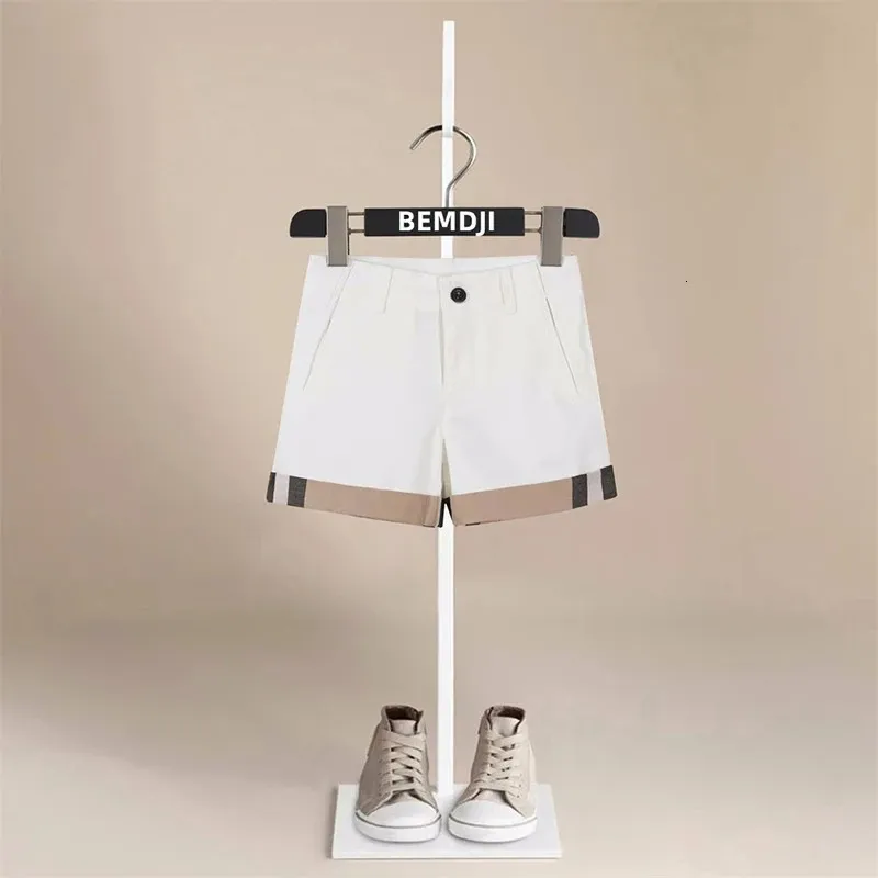 Lassic Fashion Koreaanse stijl jongens shorts katoenen zomers shorts voor babyjongens dunne witte zwarte peuter shorts broek casual kleding 240425