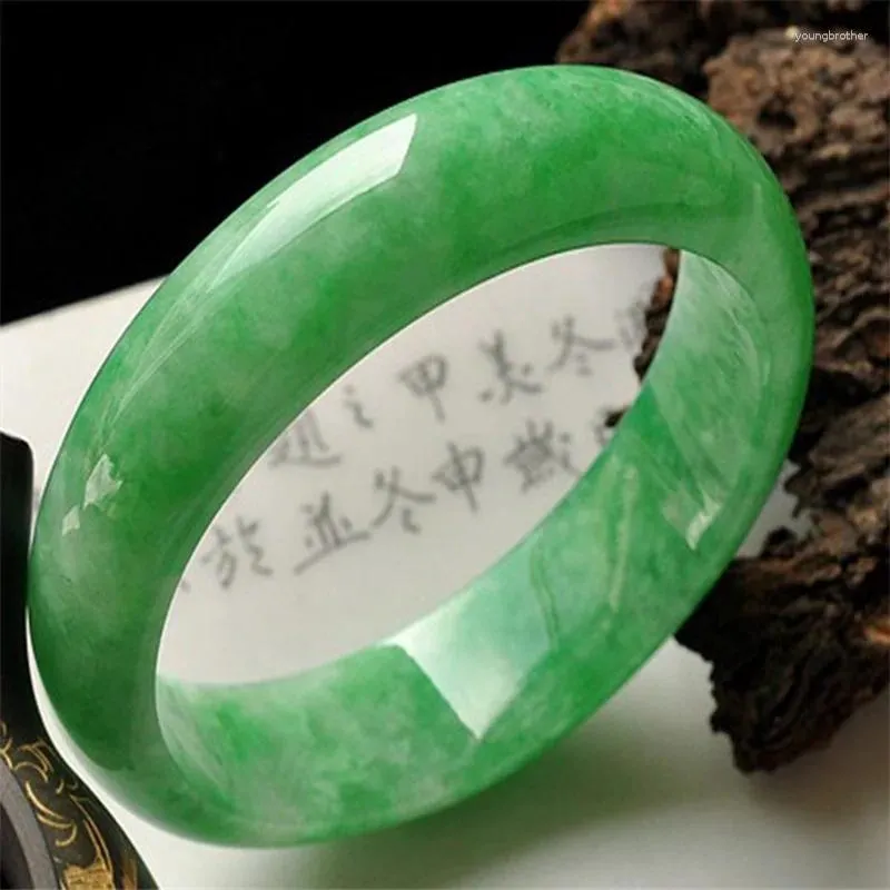 Brazalete de roca de cuarzo de brazalete lleno de abuela verde Sun Emerald para mujeres