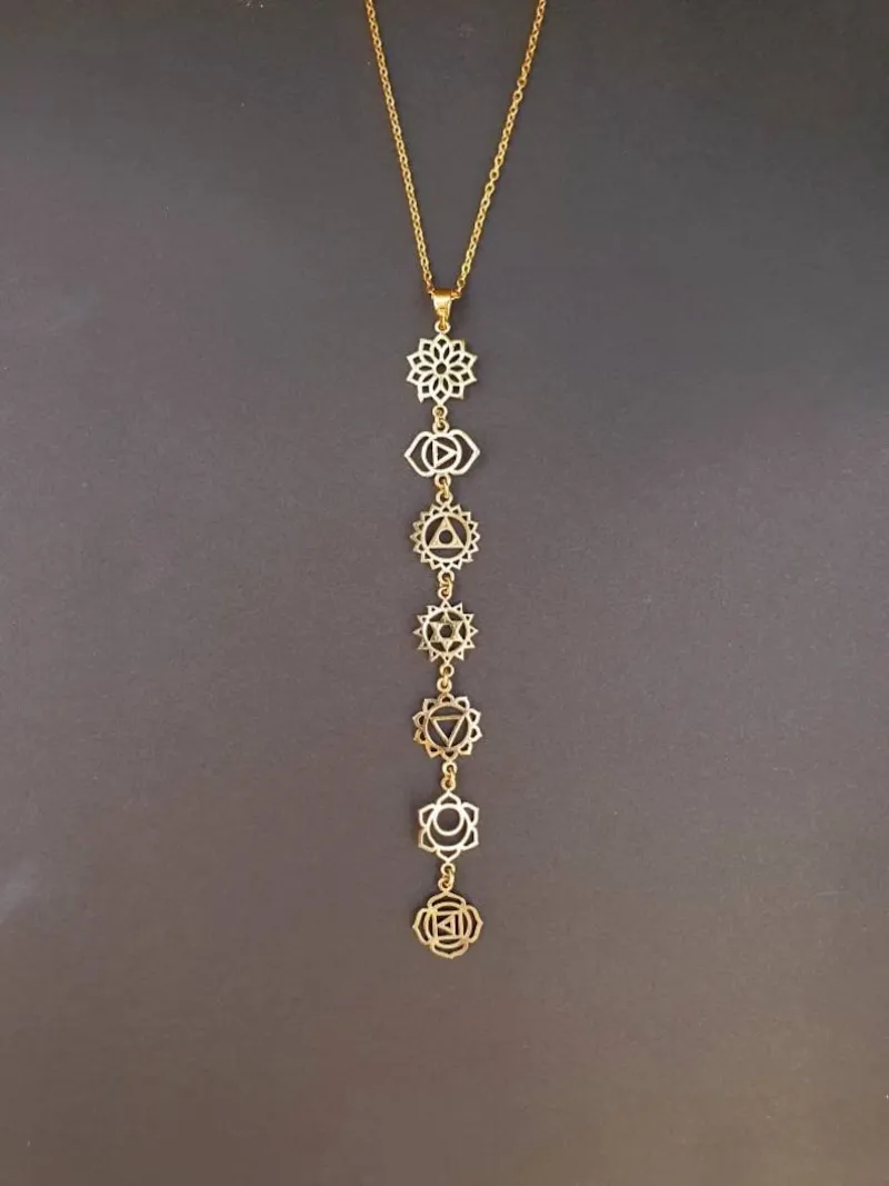 Gold Seven 7 Collier Chakras / hypoallergène / laiton / yoga / reiki / boho / hippie / rustique / ethnique / cristaux / troisième œil / illuminati