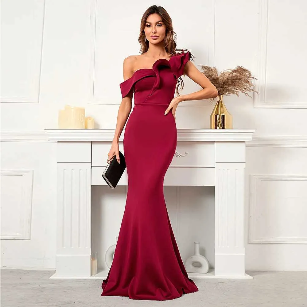 Runway Dresses YIDINGZS Women Burgundy Evening Dress Slash Neck Ruffles Celebrity Party Maxi Dress Sexy Long Dress 18732 Y240426