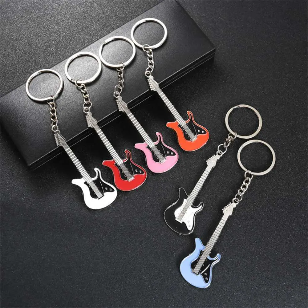 Keychains Lanyards Classic Metal Electric Guitar Keychain Mini Musical Instruments Pendant Keyrings Trendy Handbag Ornaments Car Motorcycle Trinket