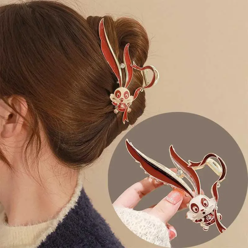 Zaciski Duże metalowe czerwone króliki pazurki do włosów klip dziewczynki rhinestone frędzle spinki do włosów kobiety mody barrette narzędzia do włosów akcesoria Y240425
