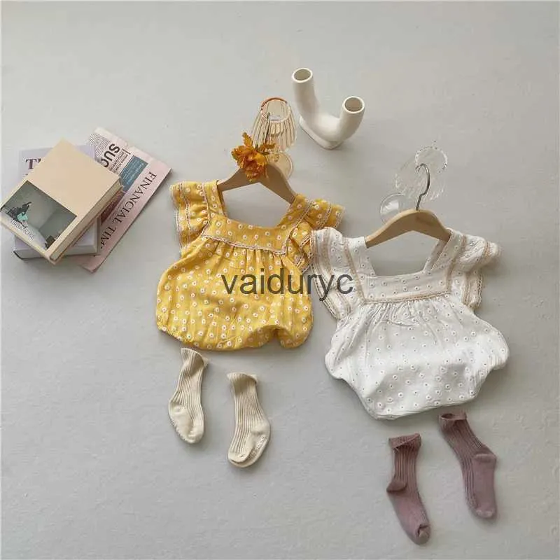 Rompers Summer Koeran Style Dot Baby Girl Bodysuit Rompers Square Collar Princess Baby Girl One Piece Jumpsuit H240509