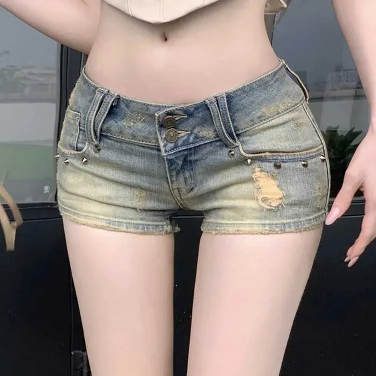 Women's Shorts Jeans Shorts Female 2023 New Low Waist Slim Hole Denim Y2k Shorts Mujer Y240425