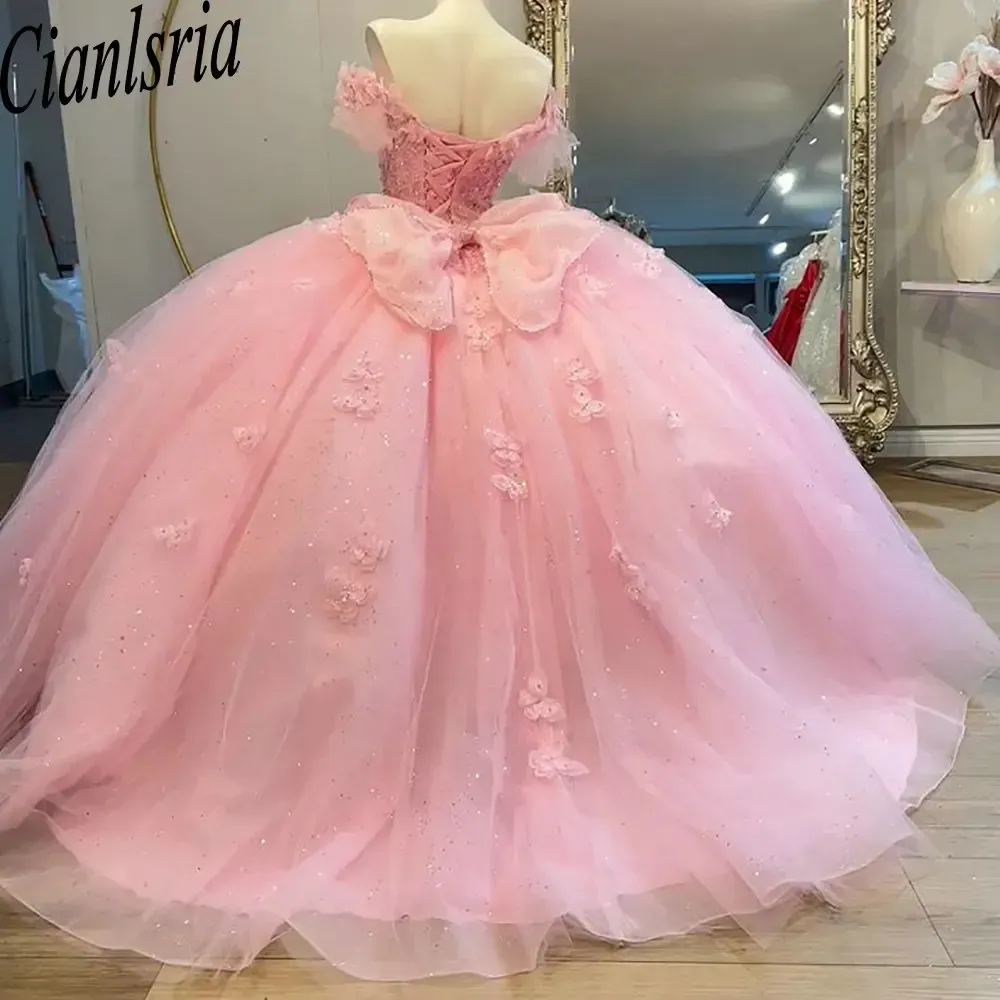 Rosa fuori dalla spalla 3D Butterfly Crystal Quinceanera Dresses Abito da ballo Appliques in pizzo Sweet 15 Birthday