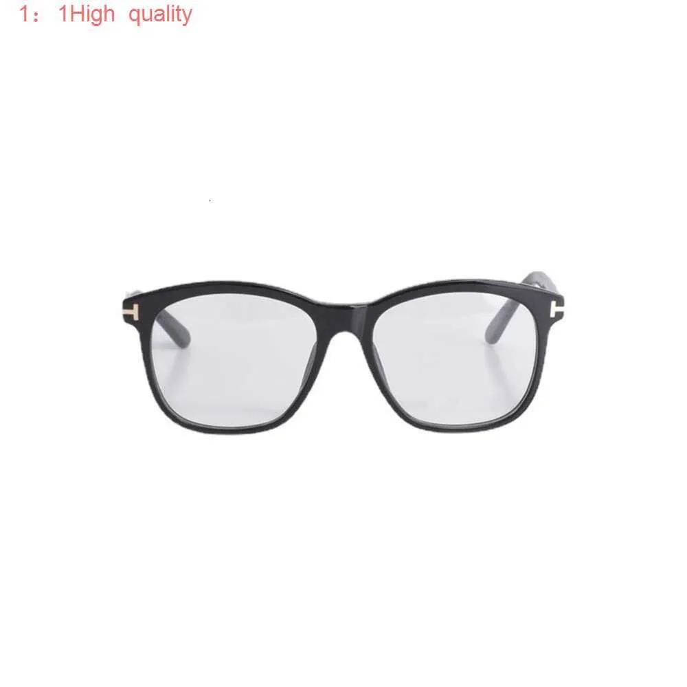 James Bond Tom Solglasögon SSES toppkvalitet Fashion Luxury Original Spectacle Frame TF5481 Plate Recept Spectacle Frame Live Flat Glasses