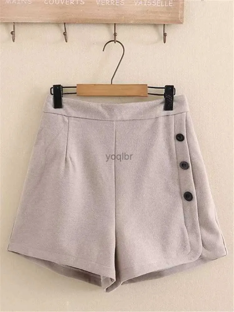 Shorts da donna Abbigliamento da donna Shorts Bulsini in vita elastico decorazione mini pantaloncini di grandi dimensioni adatti a plumini inverno shortsl2404