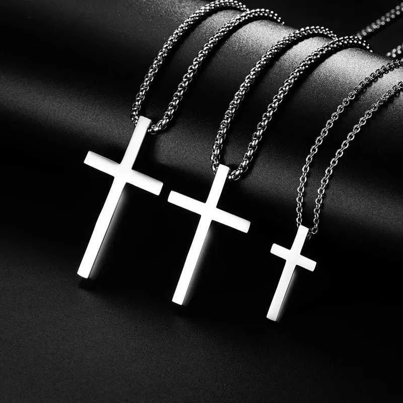 Strängar Nytt rostfritt stål Cross Pendant Halsband lämpligt för män Kvinnor Minimalistiska smycken Mens och kvinnors halsband Silver 240424