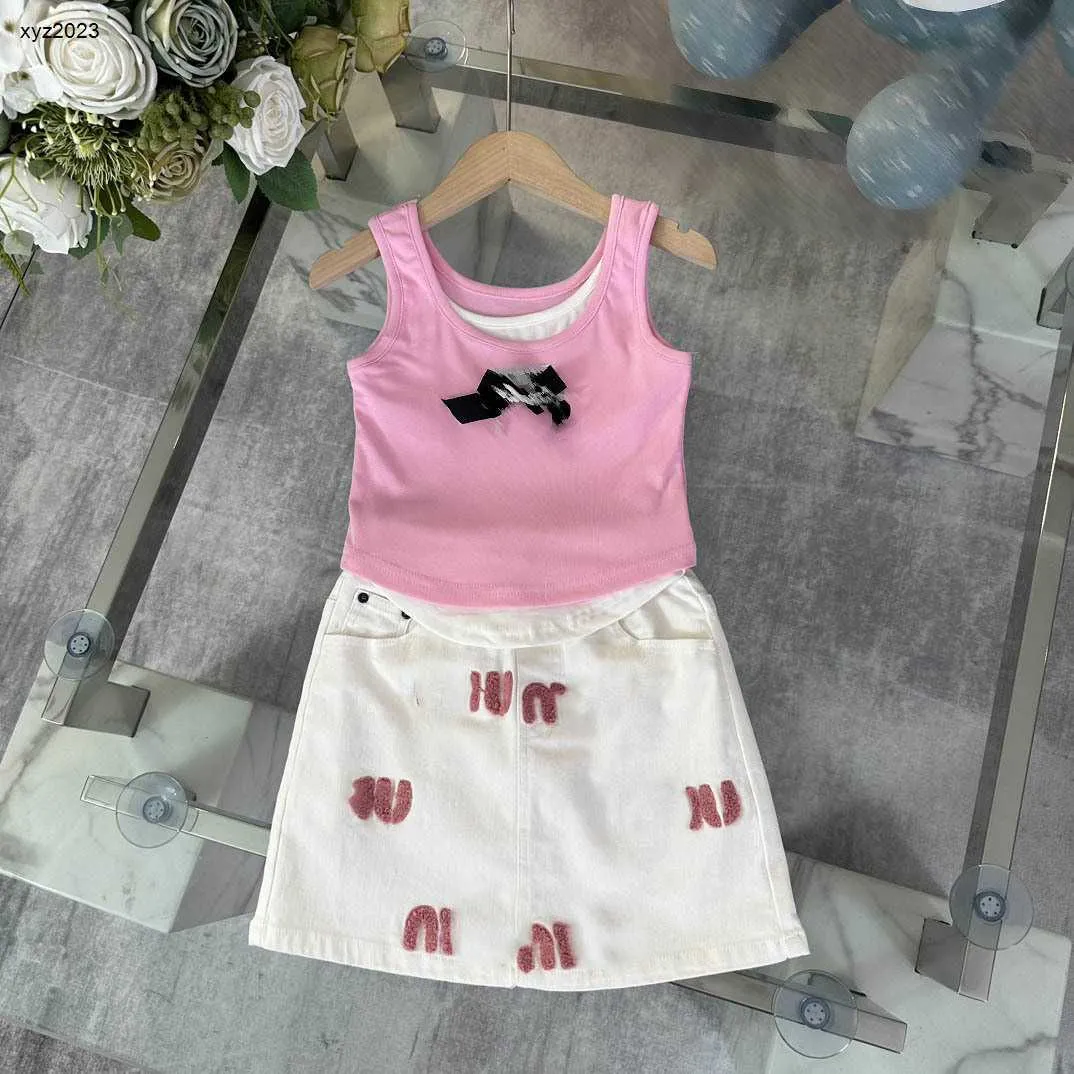 Fashion Princess Dress Kids Tracksuits Designer Baby Clothes Taille 110-160 cm Suspended Vest and Plux Logo Decoration Denim Jirt 24april