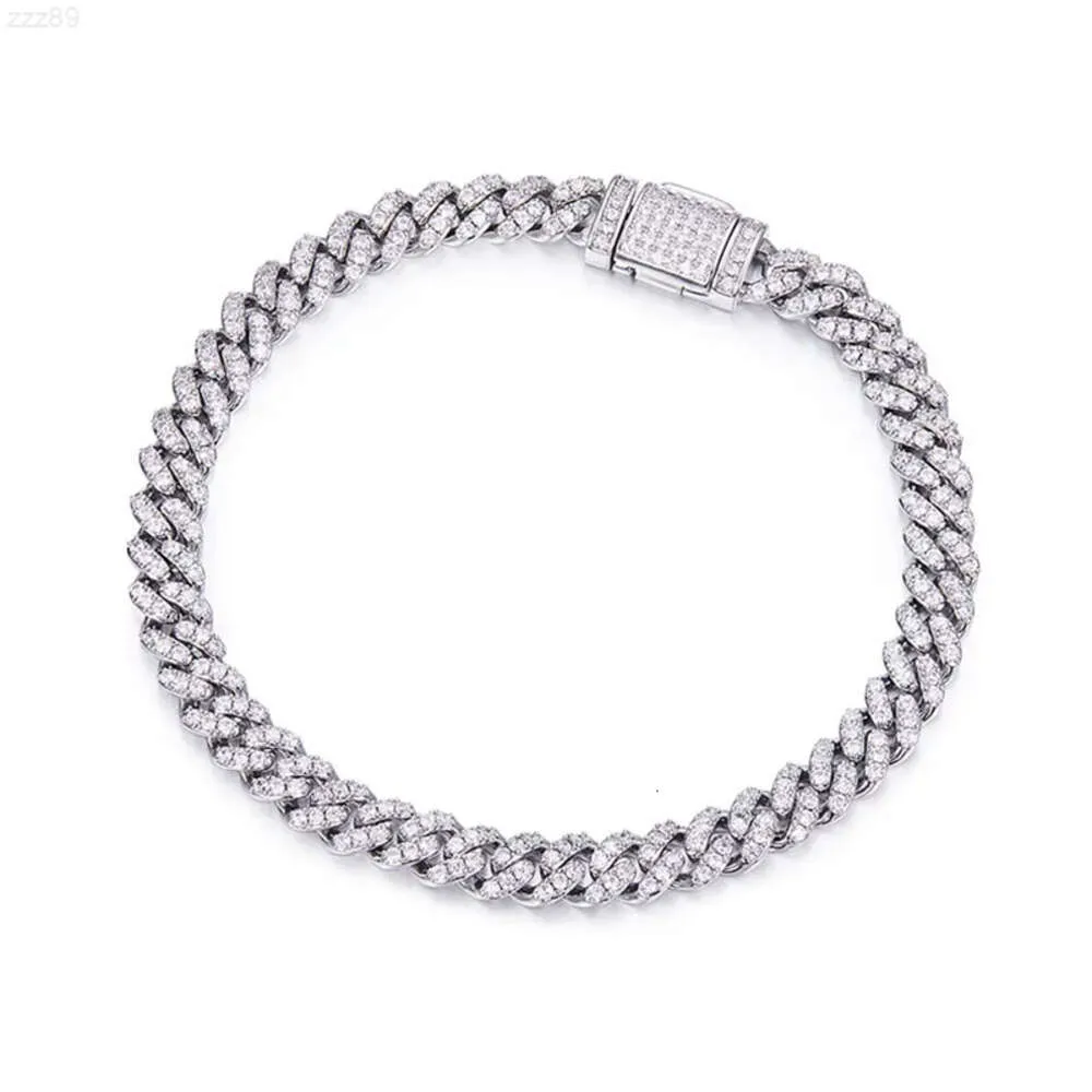 ホットセラーの豪華なネックレス6mm幅の白い丸い形状S925銀銀vvsモイサナイトダイヤモンドキューバチェーン