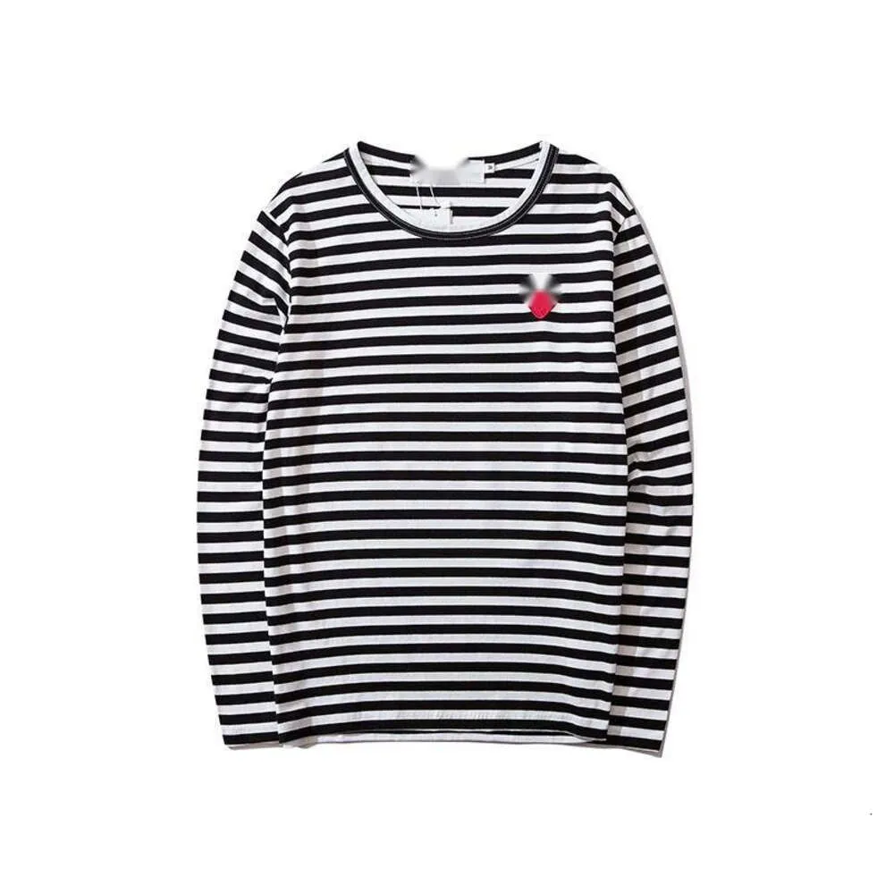 T-shirt Play Women Designer Top Quality Luxury Fashion Autumn Brand Embroidered Love Stripe Long Sleeved T-shirt Womens Pure Cotton Red Heart Bottom Spring