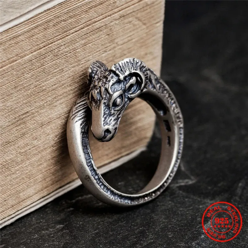 MKENDN Vintage Negro 925 STERLING Silver Zodiac Oveja Cabeza de dedo Anillo de motociclistas Punk Biker para hombres Joyas de mujeres masculinas 240420