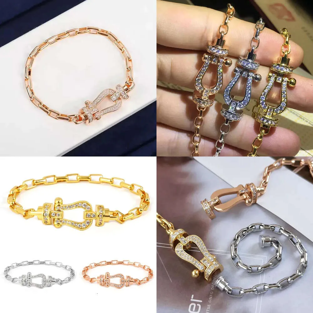 Nuova 2024 Hot Horseshoe Buckle Chain Bracciale di marca Bracciale Versatile Uomini e donne Coppia Modelli Braceletsq2 Sq2 Qualità originale