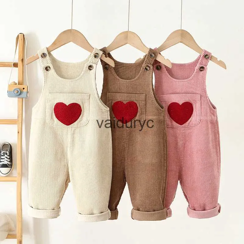 Rompers 1-4y Spring Kids Clothing Baby Heart Bordery Baby Boys Babs Bib Pants outas sólidas Camisque Casual Strender Outwear H240429