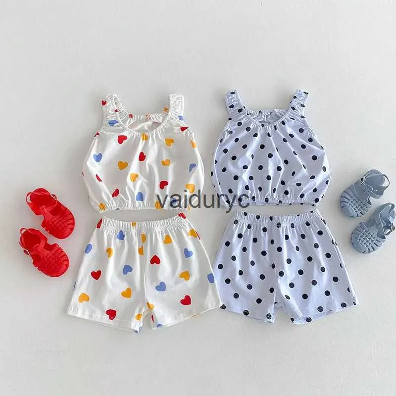 衣料品セット2024新しい夏の子供服セット女の子かわいいラブドットキャミソール +ショーツLdren Outwear 2PCS H240506