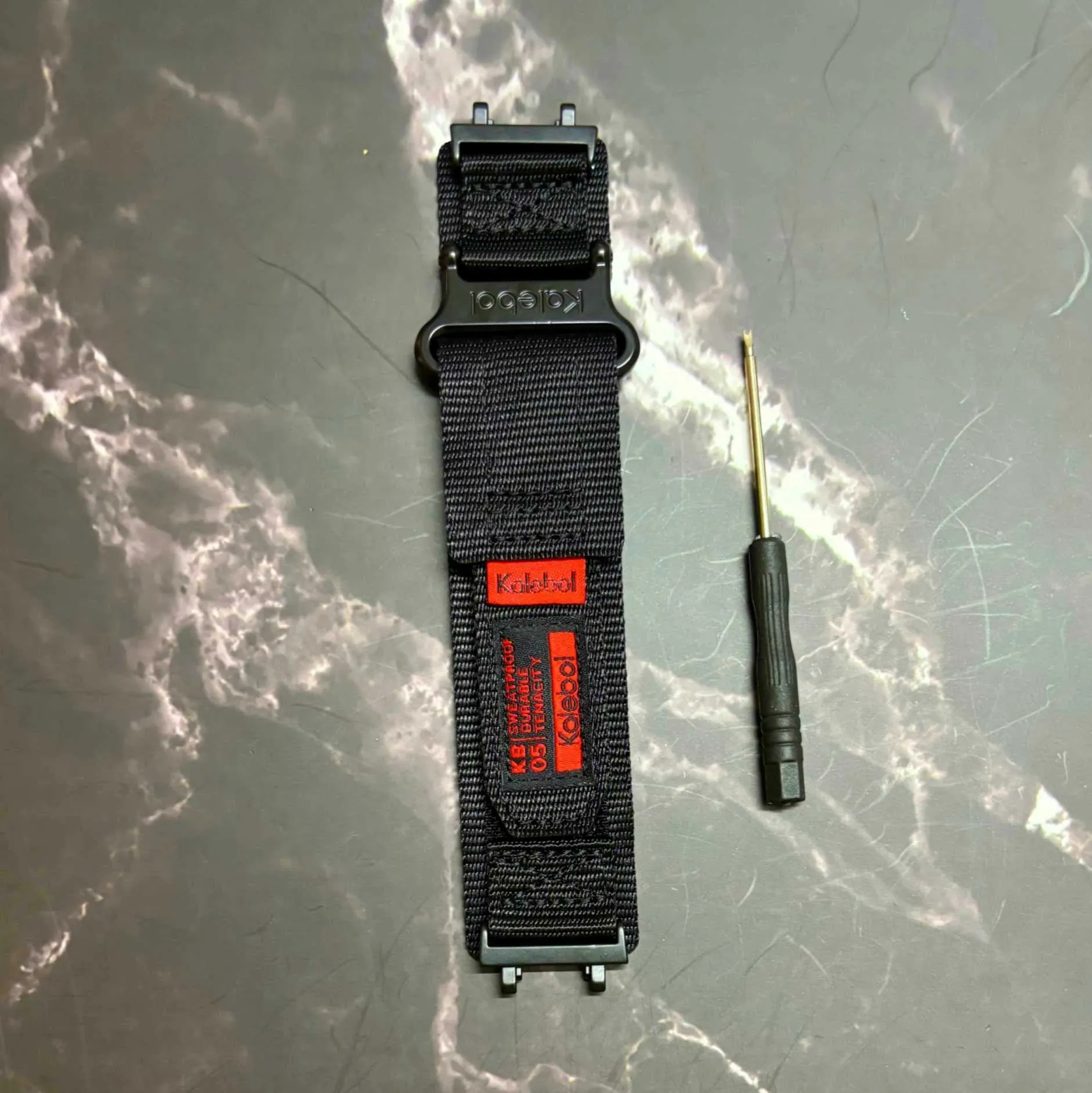 ウォッチバンドHuami Amazfit T-Rex2 Watch Strap for Huami Amazfit T-Rex Sports Watch Strap Smartwatch Bracelet Strap Accessories 240424