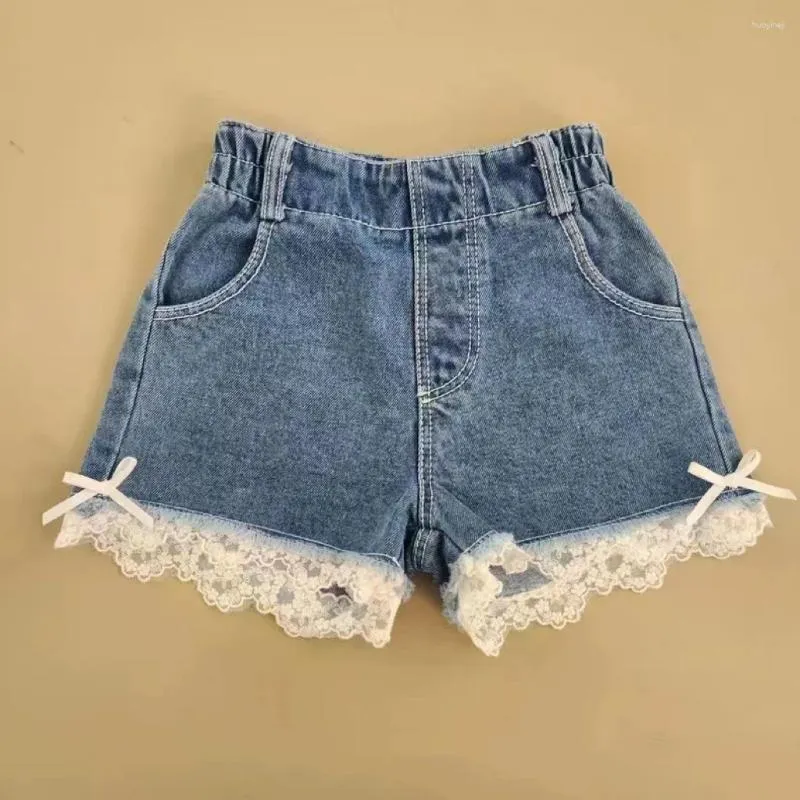 Shorts verão inseado jovem meninas meninas jeans de jeans elástica infantil 2024 fria knotbow renda bainha