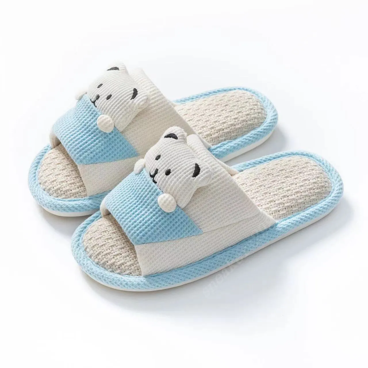 Sandales Sandales Printemps Autumn Summer mignon et classiques Slippées tissées en coton mignon Little Bear Ladies Home Bedroom Slippers Sandales décontractées et confortables T1