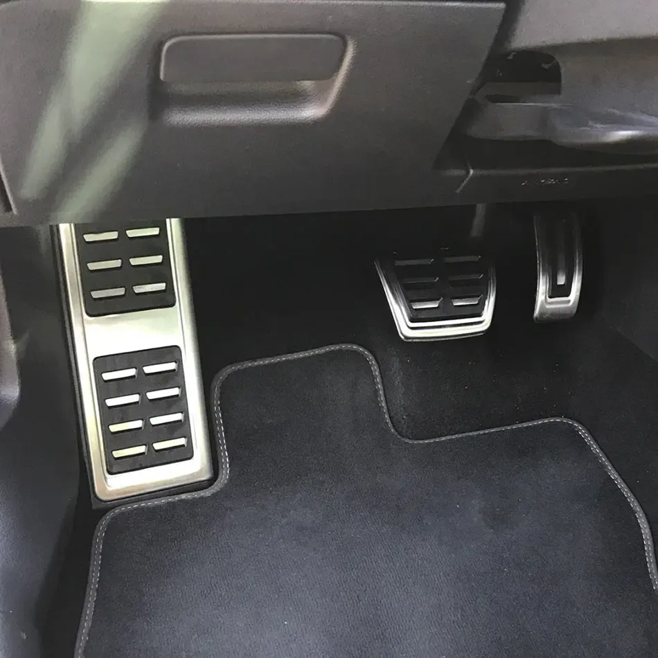 VW Touran LHD 2016 2017 2018 2019 2020 2021ガスブレーキレストペダル保護カバー用ヘッドフォンステンレススチールカーペダル
