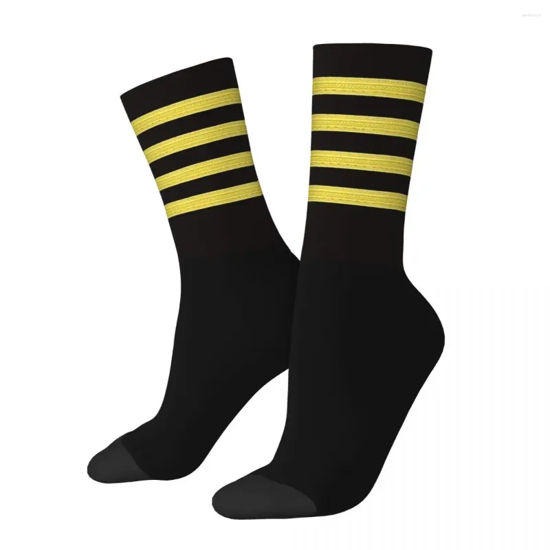 Capitaine de chaussettes masculines Pilote quatre rayures harajuku sueur absorbant les bas de saison toute la saison pour le cadeau de l'anniversaire de l'homme